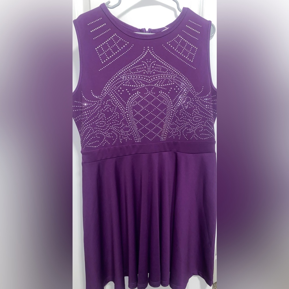 Women’s dress